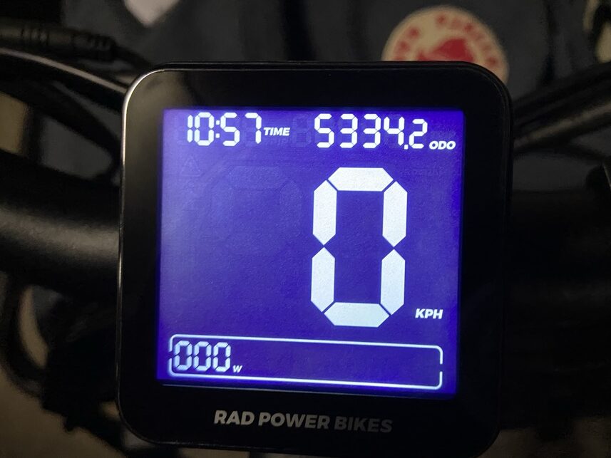 Bicycle odometer showing 5334 kilometers